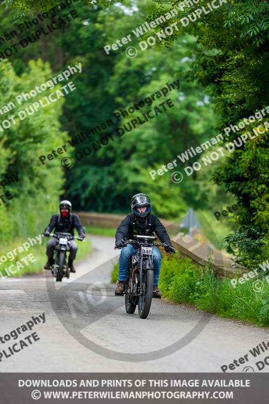 Vintage motorcycle club;eventdigitalimages;no limits trackdays;peter wileman photography;vintage motocycles;vmcc banbury run photographs